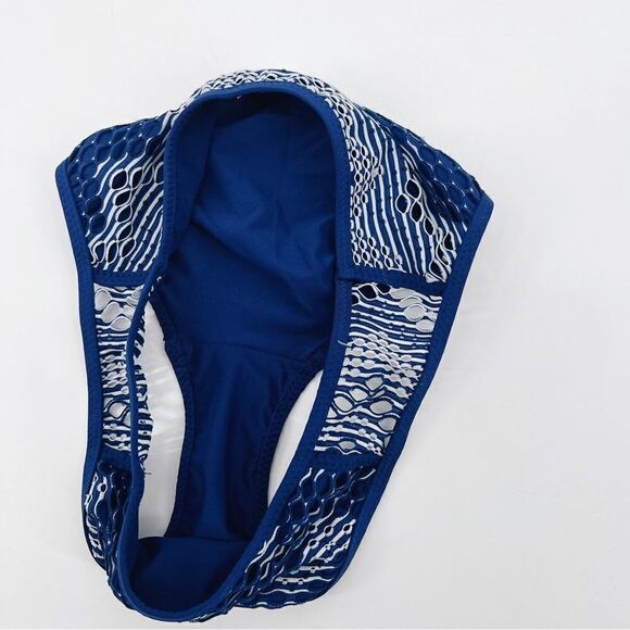 NWOT Becca by Rebecca Virtue Reveal Crochet Hipster Bikini Bottom XS - Picture 6 of 6